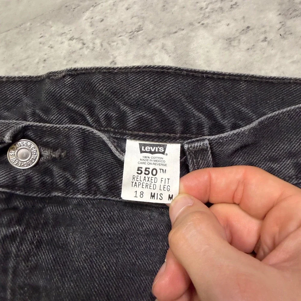 Levis 550 Relaxed Fit Tapered Leg Black Denim Jeans Mens 35x30 Faded